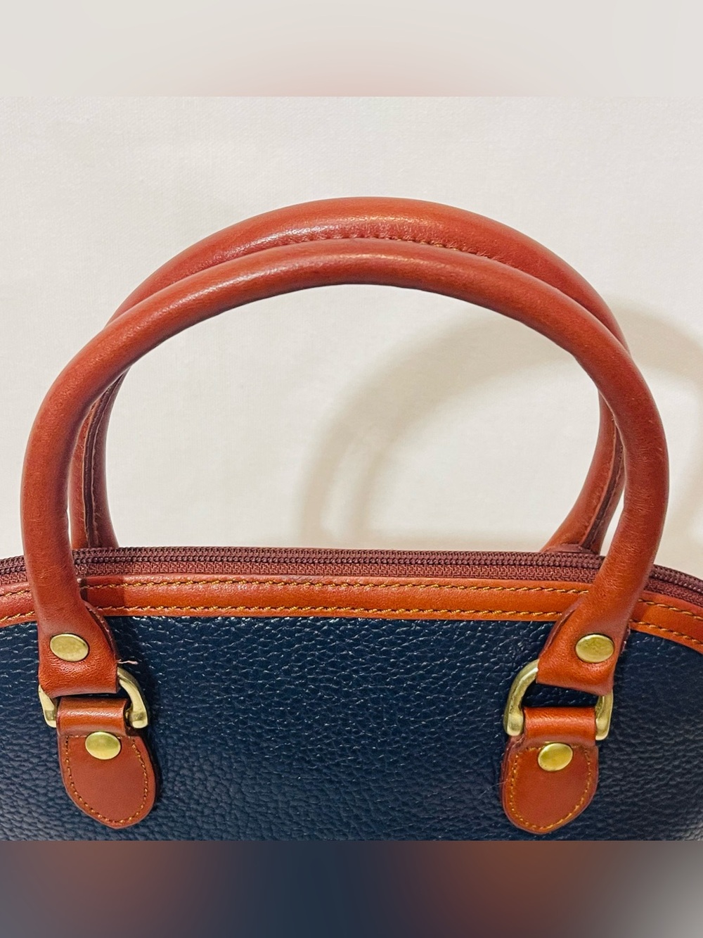 Vintage Liz Claiborne Pebbled Leather Two Tone Satchel Purse Navy Tan - Picture 6 of 10